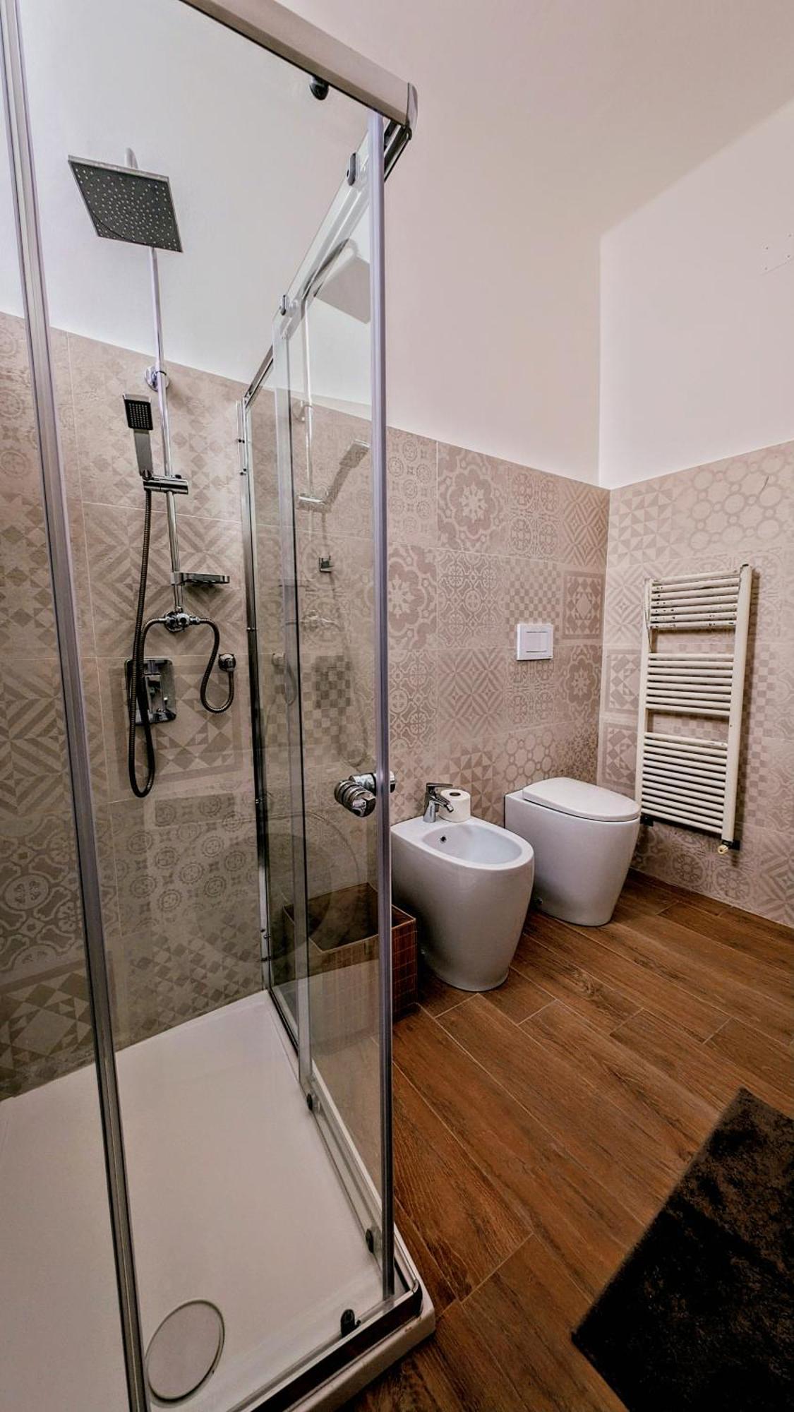 Sea Lion Apartman Trani Kültér fotó